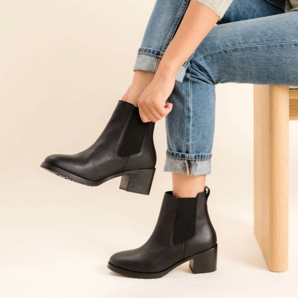 Nisolo Ana Go-To Heeled Black Chelsea Boot Womens 8.5 Leather Lug Sole Ethical